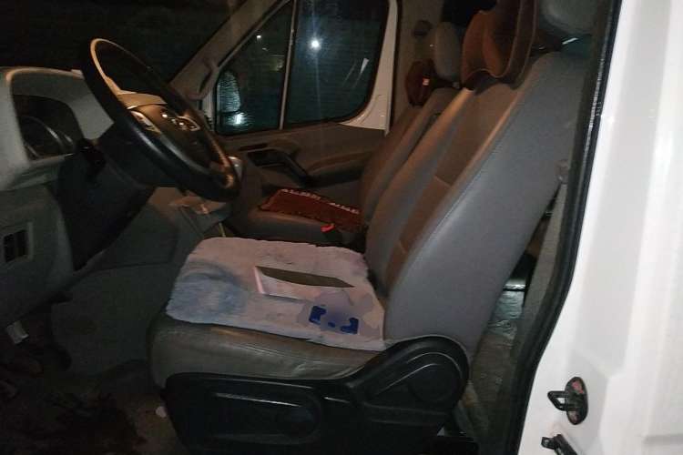 Used JAC Sunray 2019 1.9T Fuel-Efficient Platinum Edition 5-9 Seater Star Express
