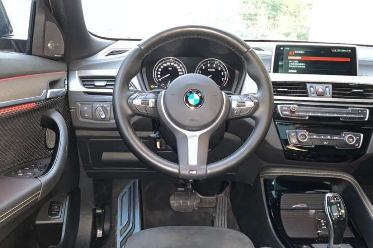 Used BMW X2 2018 sDrive25i Luxury Model with M Off-Road Package China V Emission Standard
