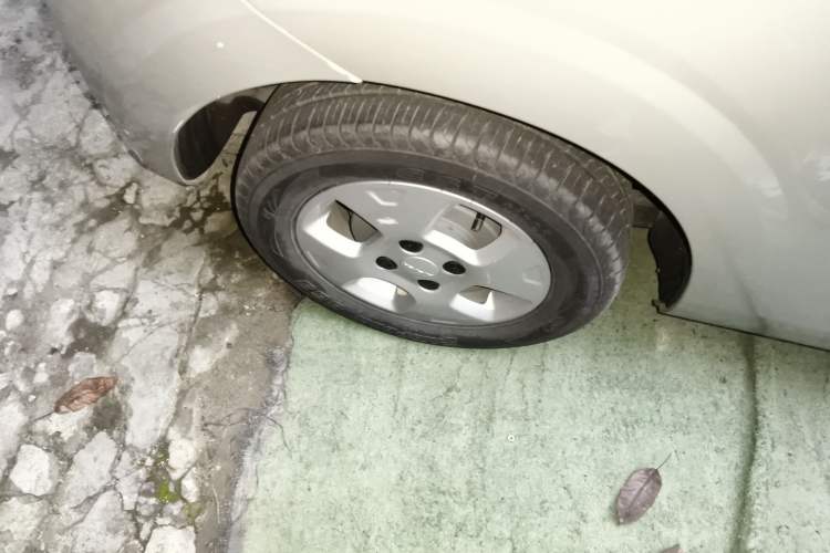 Used Roewe Clever 2021 302 km New Four-Seater Super-Efficient Version
