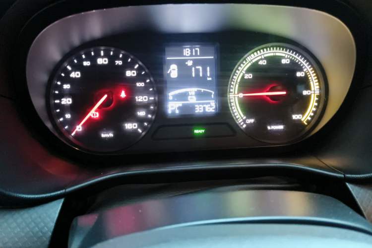 Used Roewe Clever 2021 302 km New Four-Seater Super-Efficient Version
