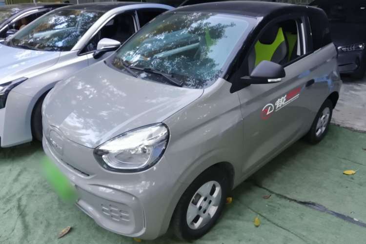 Used Roewe Clever 2021 302 km New Four-Seater Super-Efficient Version