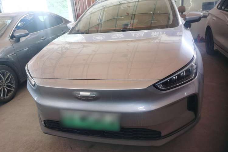 Used Geometry C 2020 Premium Range Version 400 KM C+
