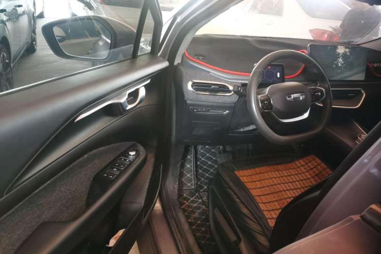 Used Geometry C 2020 Premium Range Version 400 KM C+
