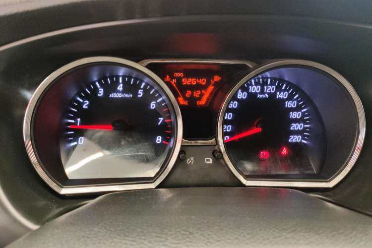 Used Nissan Livina 2013 1.6XE Manual Comfort Edition