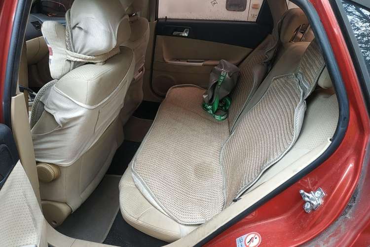 Used Brilliance H330 2013 1.5L Automatic Luxury Model Left Rear Seat