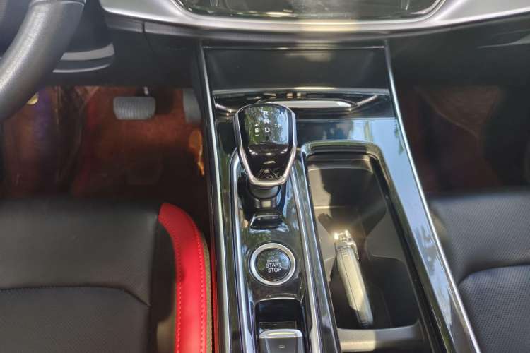 Used SOL X8 2021 300T DCT Leading Smart Connectivity Version 7 Seats