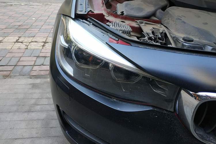 Used BMW 3 Series GT 2017 320i Sport Edition
