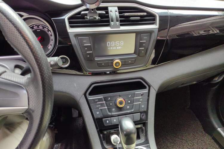 Used MG GS 2015 1.5TGI TST Luxury Edition
