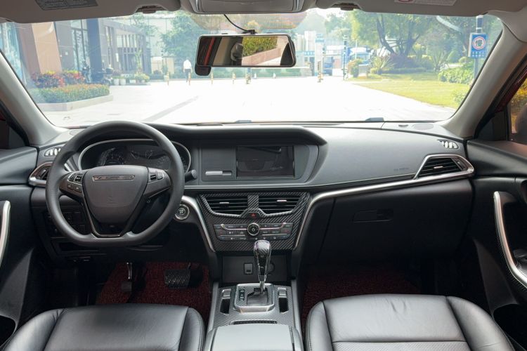 Used Venucia T90 2018 2.0L CVT Smart Connect Fashion Edition China V Standard
