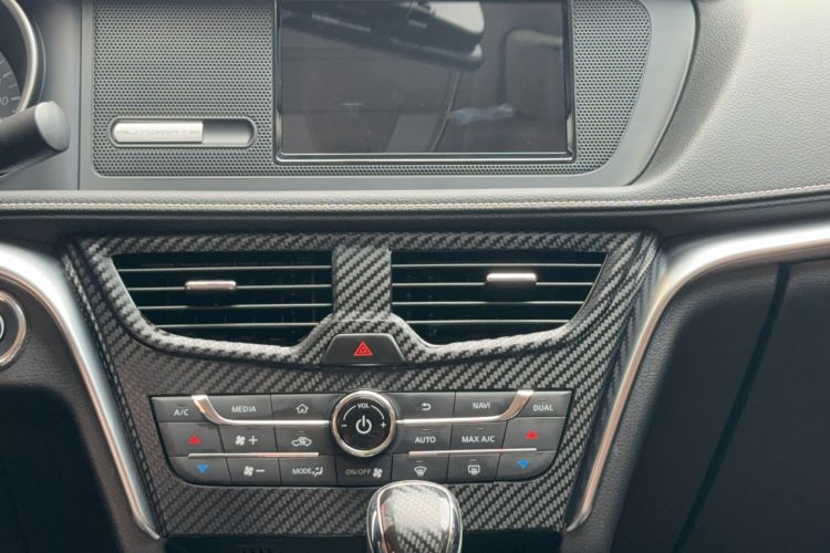 Used Venucia T90 2018 2.0L CVT Smart Connect Fashion Edition China V Standard
