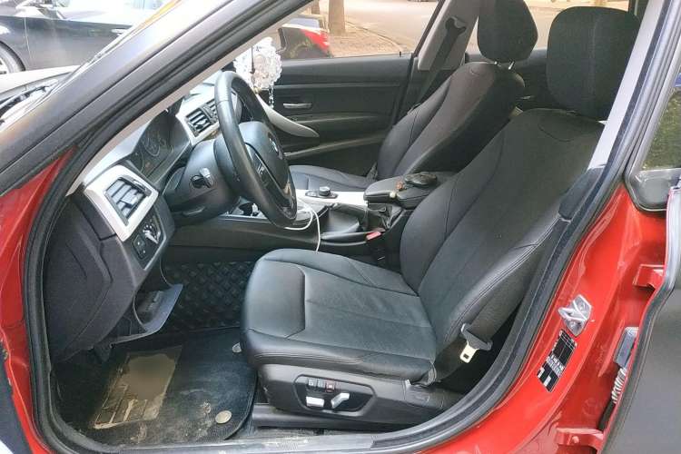 Used BMW 3 Series GT 2017 320i Sport Edition
