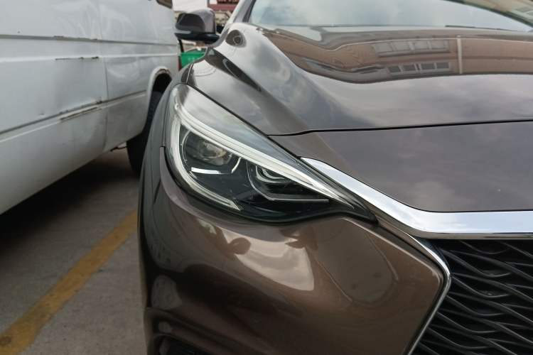 Used Infiniti QX30 2017 1.6T Two-Wheel-Drive Sport Edition
