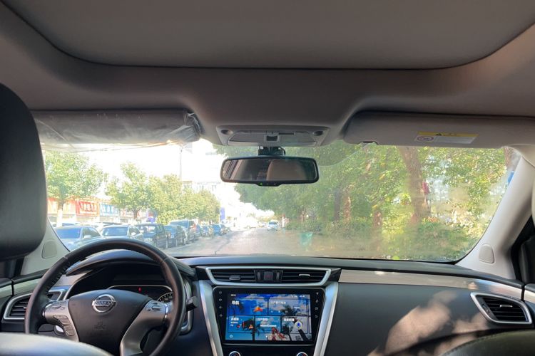 Used Nissan Murano 2019 2.5L XL Two-Wheel Drive Smart Connect Luxury Edition China VI Standard