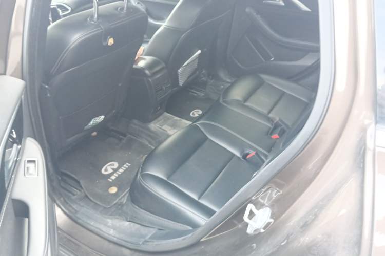 Used Infiniti QX30 2017 1.6T Two-Wheel-Drive Sport Edition
