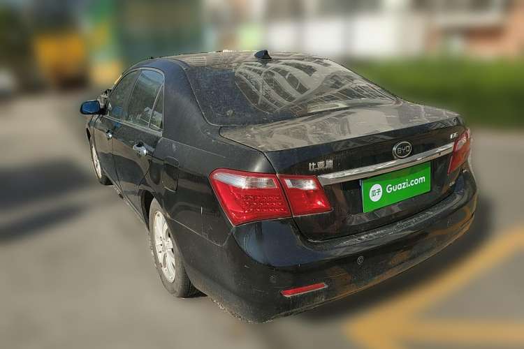 Used BYD G6 2012 2.0L Manual Luxury Version