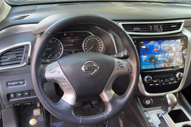 Used Nissan Murano 2019 2.5L XL Two-Wheel Drive Smart Connect Luxury Edition China VI Standard