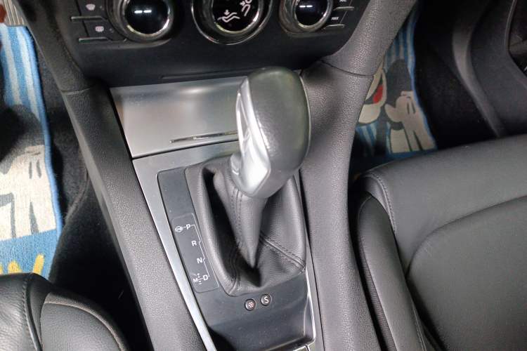 Used DS 5LS 2014 1.6T Elegant Version THP160
