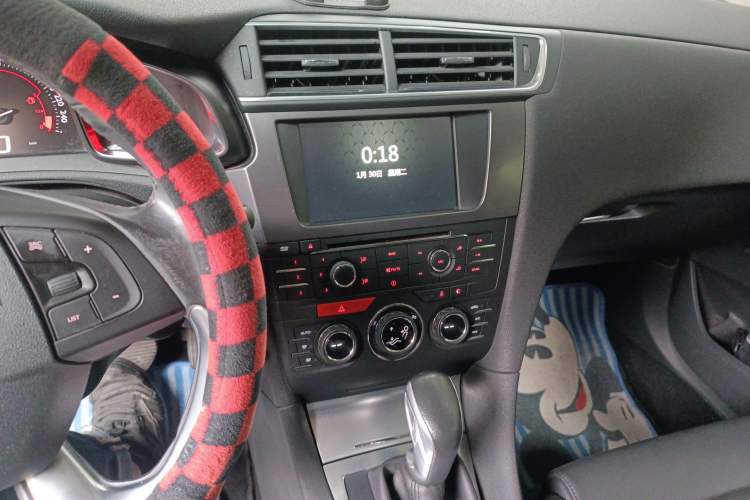 Used DS 5LS 2014 1.6T Elegant Version THP160
