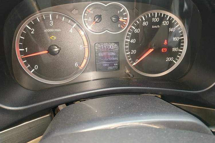 Used Haval H5 Classic 2010 European-style Model Green Quiet 2.0T Manual Two-Wheel Drive Luxury Version
