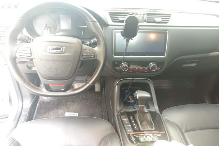 Used Qoros 5 2018 Revised 1.6T Automatic Luxury Version

