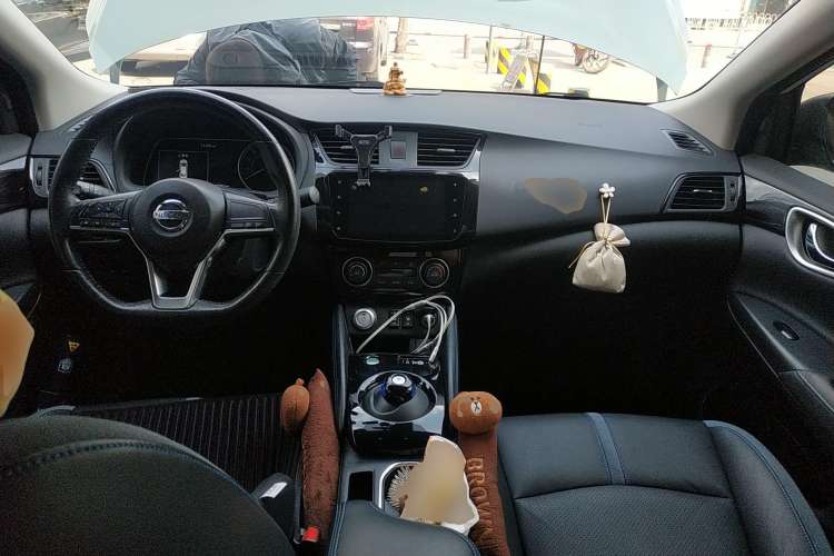 Used Nissan Sylphy EV 2018 ZhiZun Edition Center Console