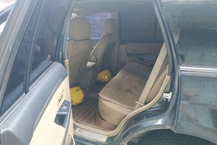 Used Haval H5 Classic 2010 European-style Model Green Quiet 2.0T Manual Two-Wheel Drive Luxury Version
