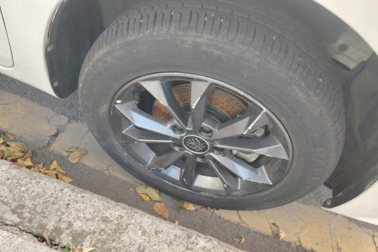 Used BYD Qin 2019 1.5L Automatic Prestige Model
