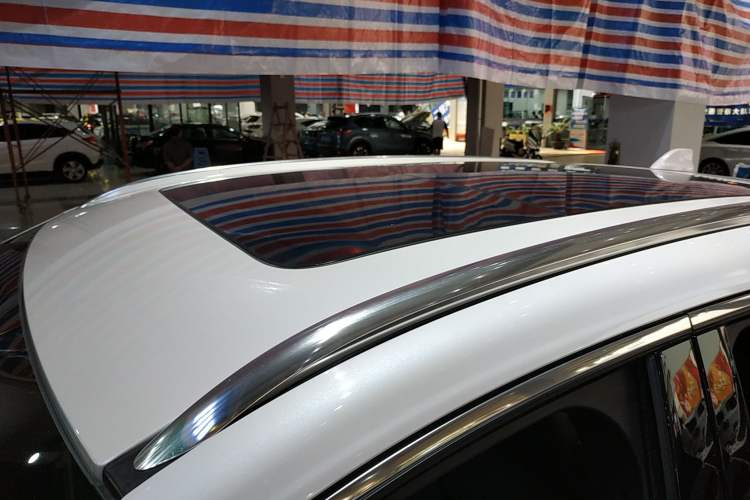 Used Lincoln MKC 2017 2.0T Two-Wheel-Drive Luxury Edition
