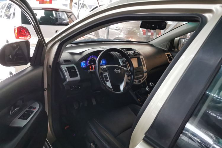 Used BYD S6 2014 1.5TI Manual Luxury 5-Seater