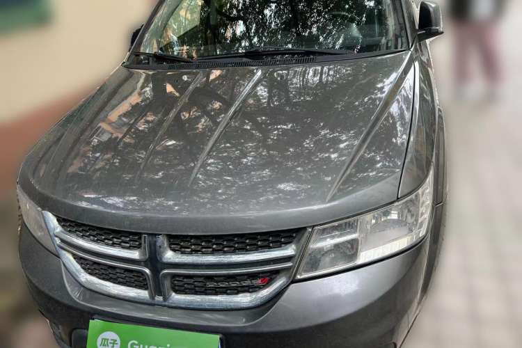 Used Dodge Journey 2013 2.4L Two-Wheel Drive Luxury Version
