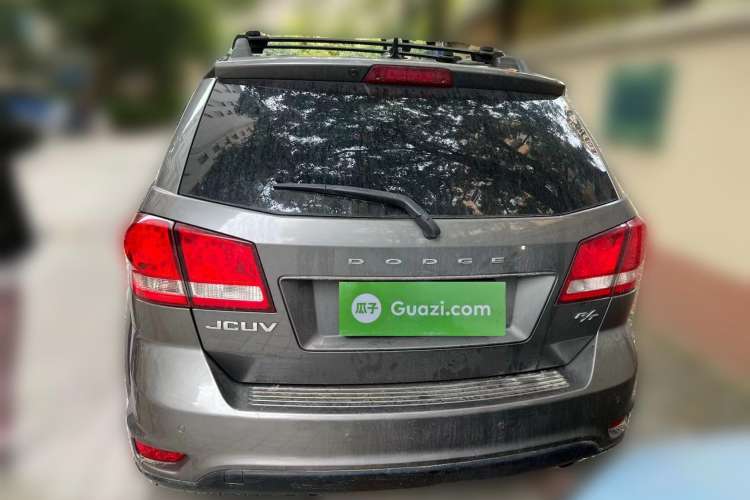 Used Dodge Journey 2013 2.4L Two-Wheel Drive Luxury Version
