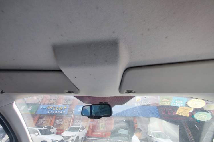 Used Ford Transit 2017 2.0T Diesel Van Mid-Chassis Mid-Roof China V Standard