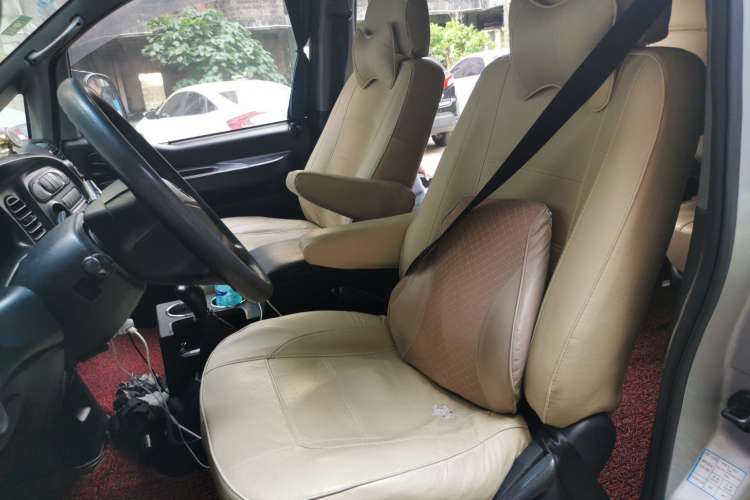 Used JAC Refine 2011 2.0L Shuttle Gasoline Comfort Edition HFC4GA3