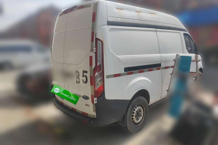 Used Ford Transit 2017 2.0T Diesel Van Mid-Chassis Mid-Roof China V Standard