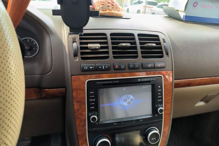 Used Buick GL8 2006 Lu Zun 3.0L XT Navigation Edition
