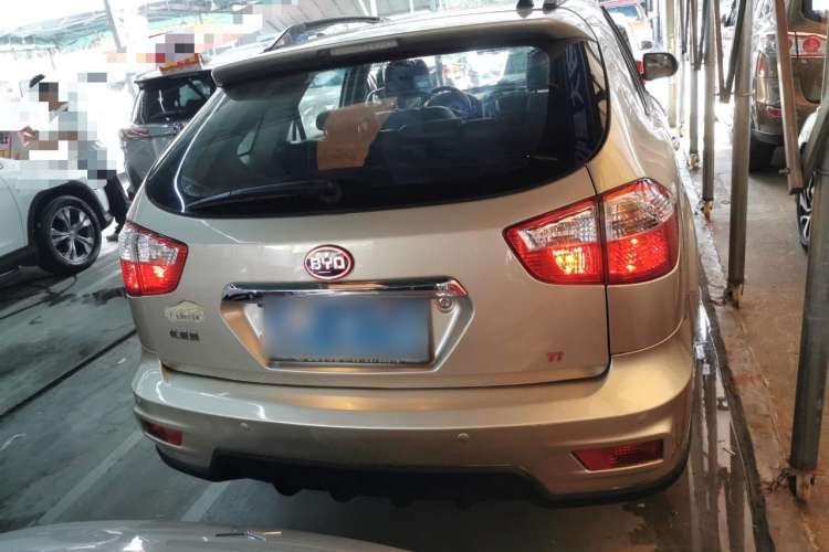 Used BYD S6 2014 1.5TI Manual Luxury 5-Seater