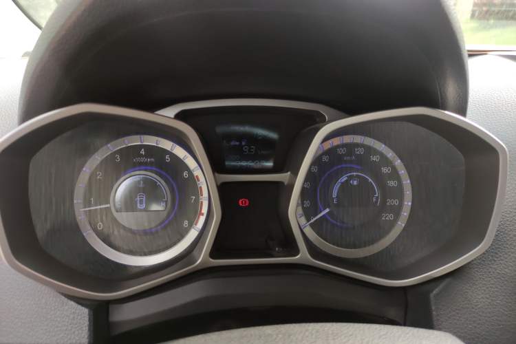 Used JAC Refine S3 2014 1.5L Manual Luxury Model
