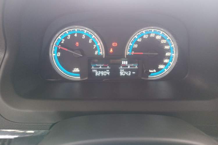 Used Baojun 730 2015 1.8L Manual Luxury Navigation ESP Version 7-seater
