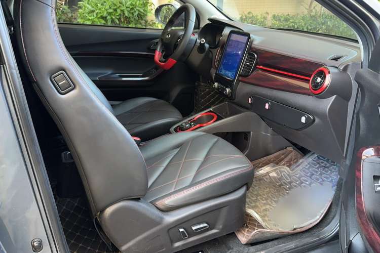 Used Chery New Energy Little Ant 2022 Revised Version Sweet Pink Edition Half-Sugar Version Lithium Iron Phosphate 30.7 kWh 30 kW 301 km