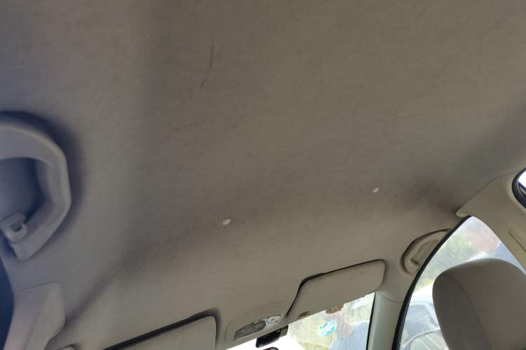 Used Haima Fumei 2011 1.6L Automatic Comfort Edition Headliner