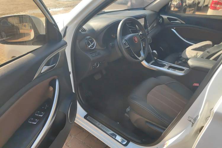 Used BYD Song 2018 1.5TID Automatic Smart Connect Prestige Model
