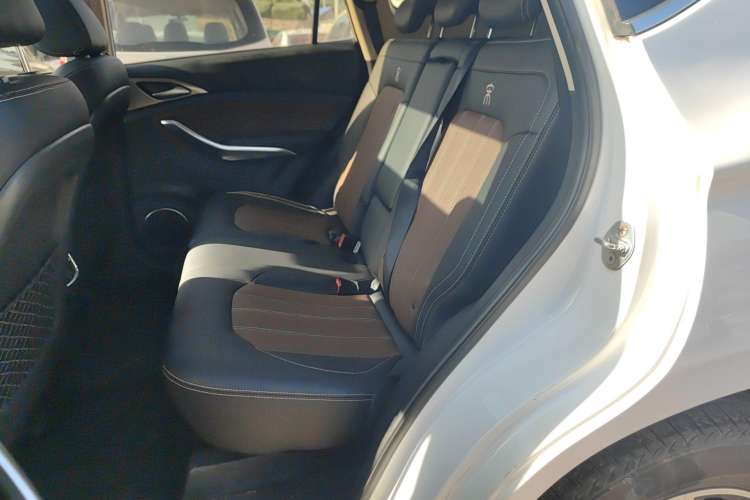 Used BYD Song 2018 1.5TID Automatic Smart Connect Prestige Model
