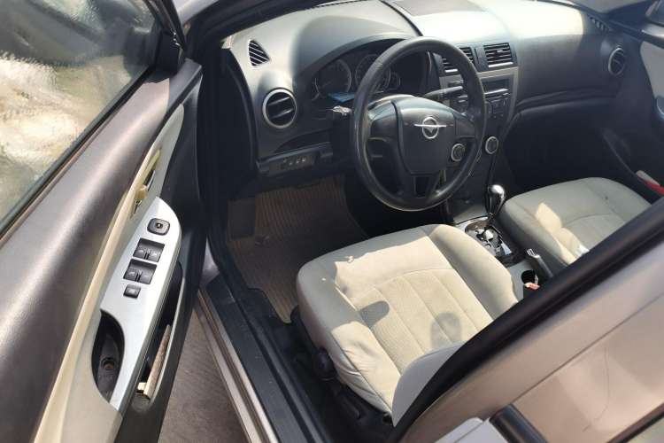 Used Haima Fumei 2011 1.6L Automatic Comfort Edition Driver Seat