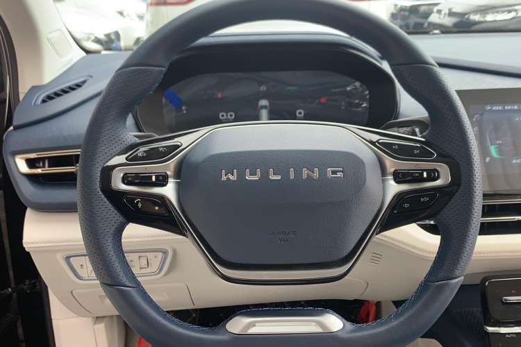 Used Wuling Victory 2023 2.0L DHT Luxury Edition