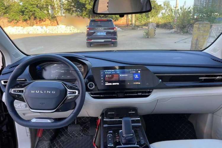 Used Wuling Victory 2023 2.0L DHT Luxury Edition