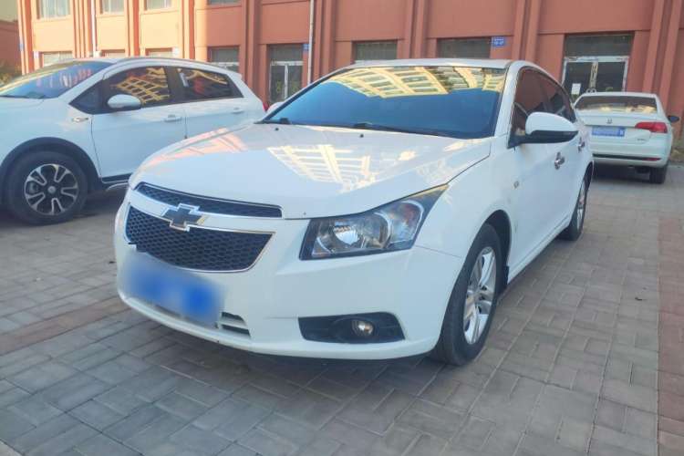 Used Chevrolet Cruze 2013 Hatchback 1.6L Manual Luxury Model