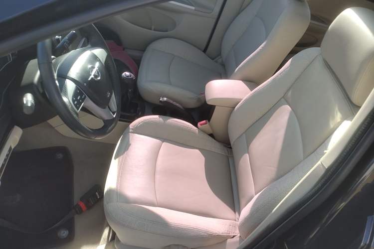 Used Haima Fumei 2013 Sedan 1.6L Manual Elite Edition