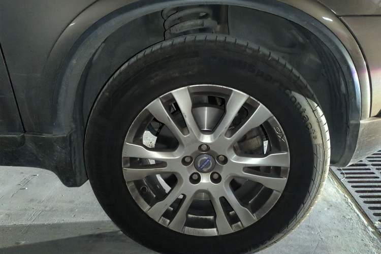 Used Volvo XC Classic 2014 T5 Luxury Edition
