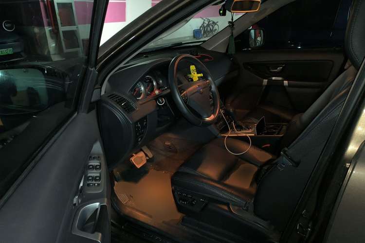 Used Volvo XC Classic 2014 T5 Luxury Edition
