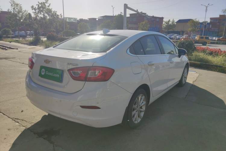 Used Chevrolet Cruze 2018 320 Manual Xuanfeng Edition